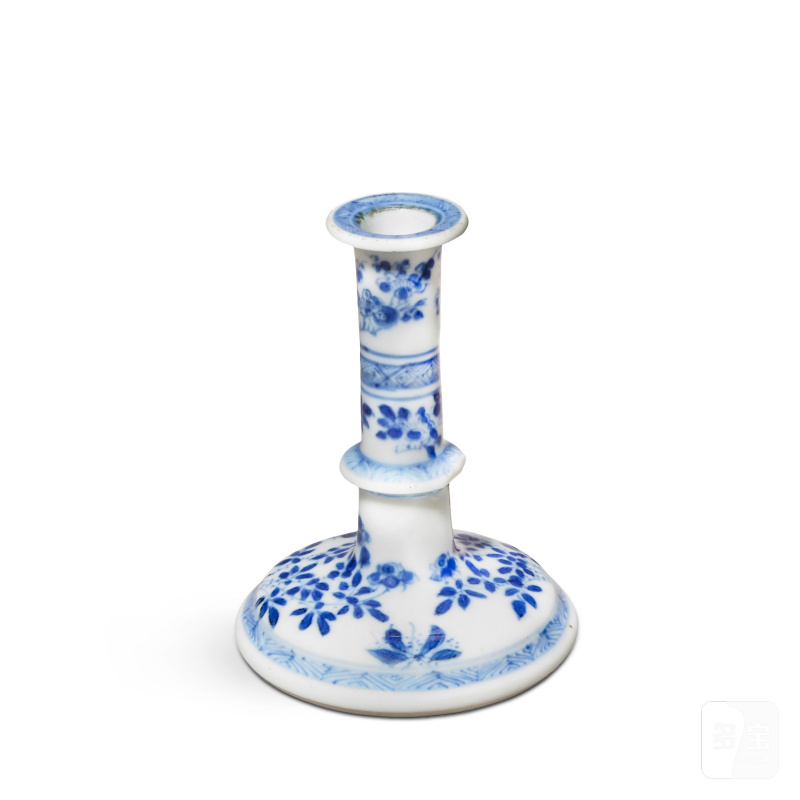 清康熙 青花花卉紋燭臺 | A BLUE AND WHITE MINIATURE CANDLESTICK